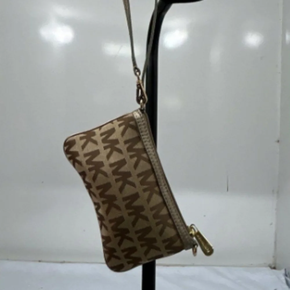 > Michael Kors Brown Wristlet